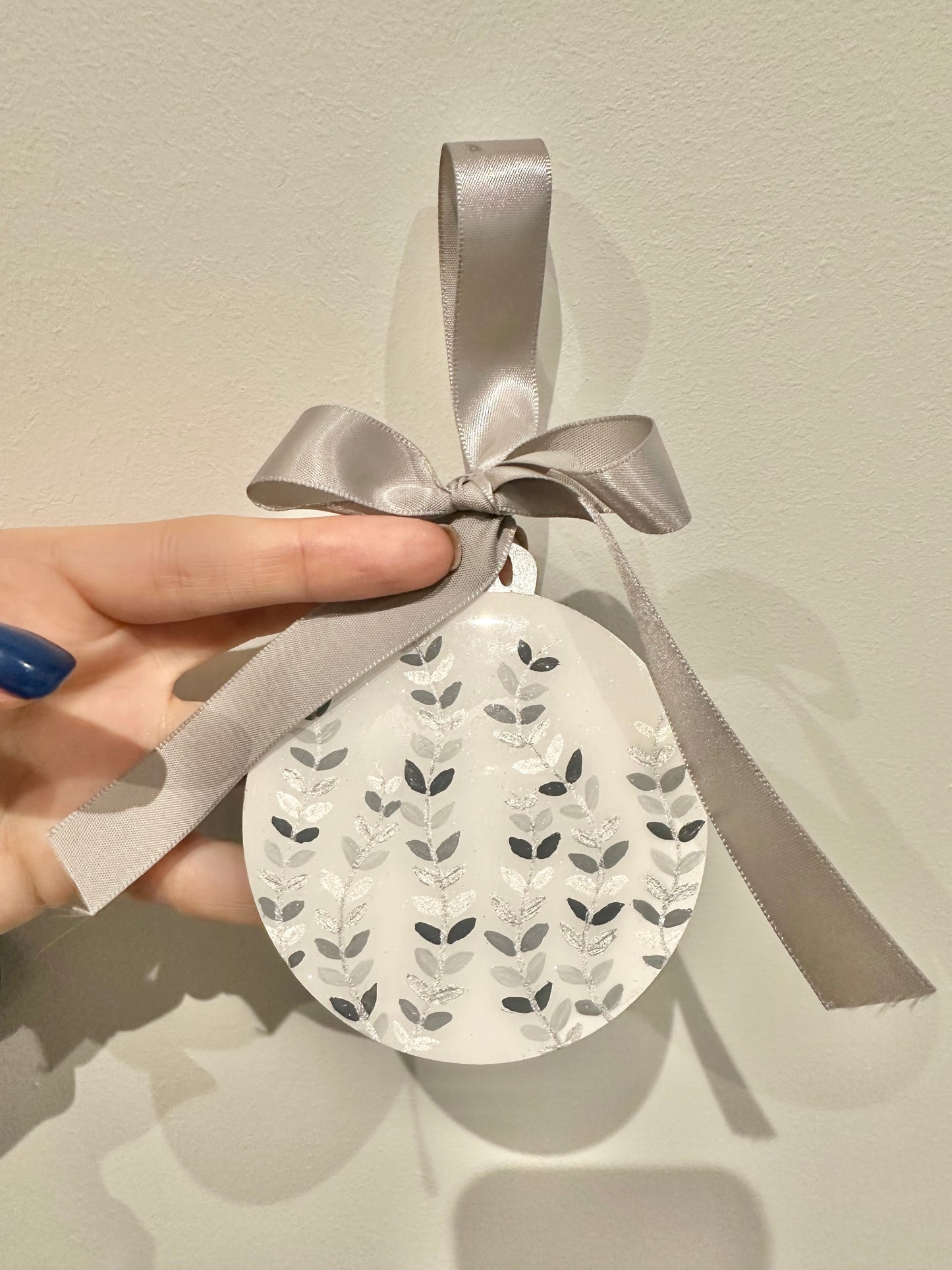 Wooden Tree Decoration - Grey & Silver