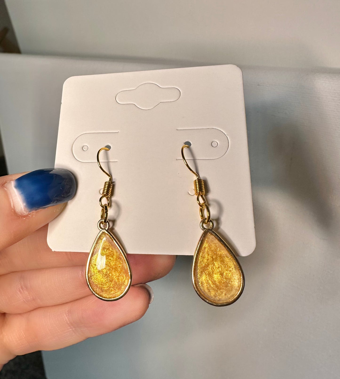 Hook Teardrop Drop Earring - Gold